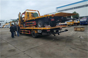 新平同城汽车补胎